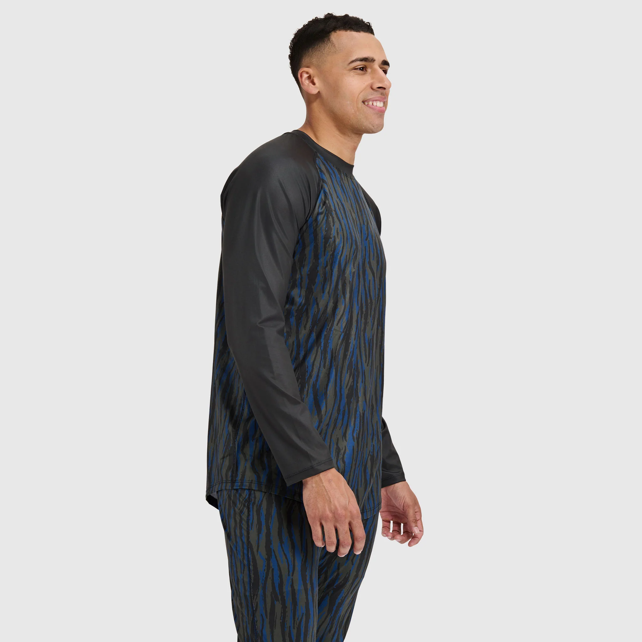 Men's Skyliner All-Season Base Layer Crewneck - Image 3