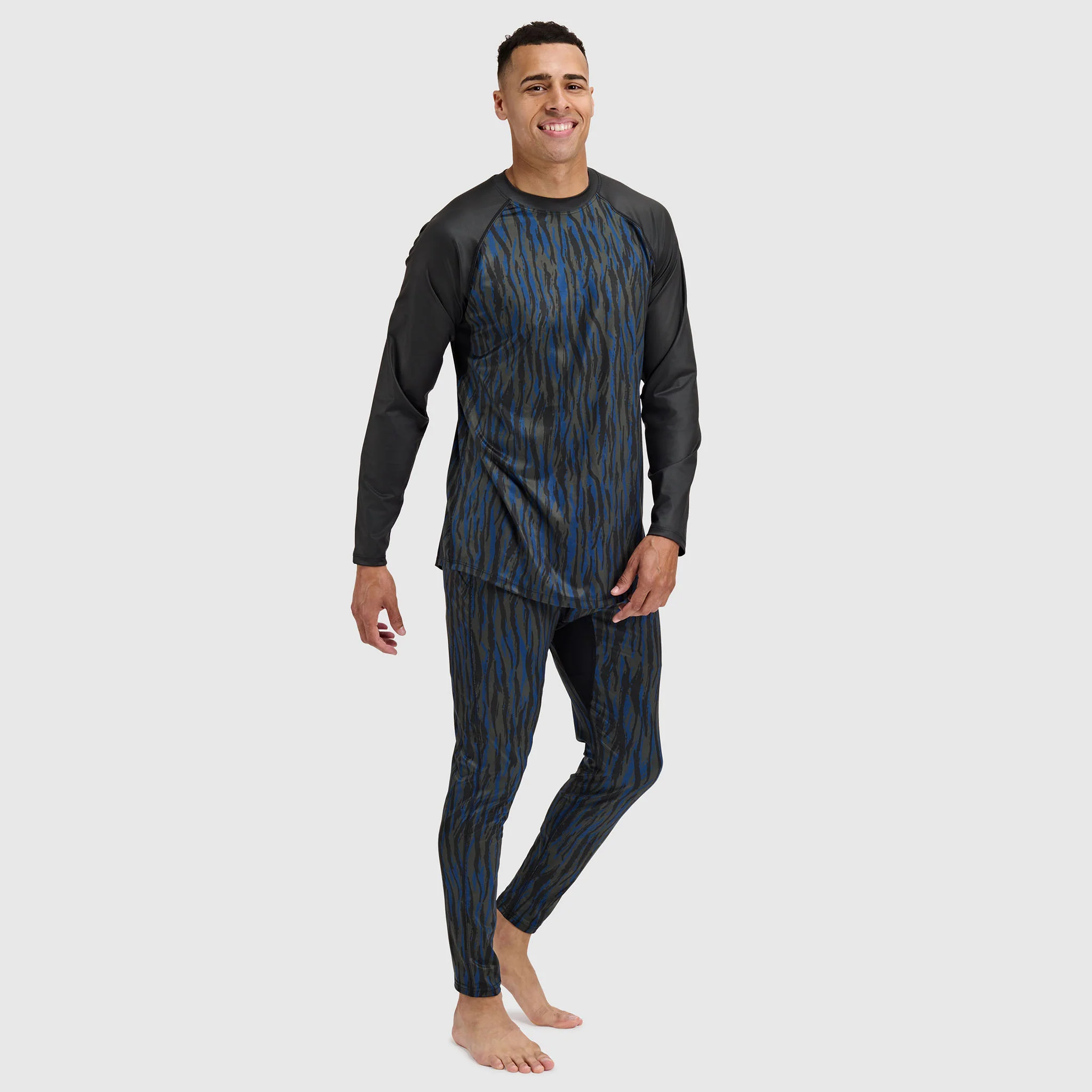 Men's Skyliner All-Season Base Layer Crewneck - Image 4