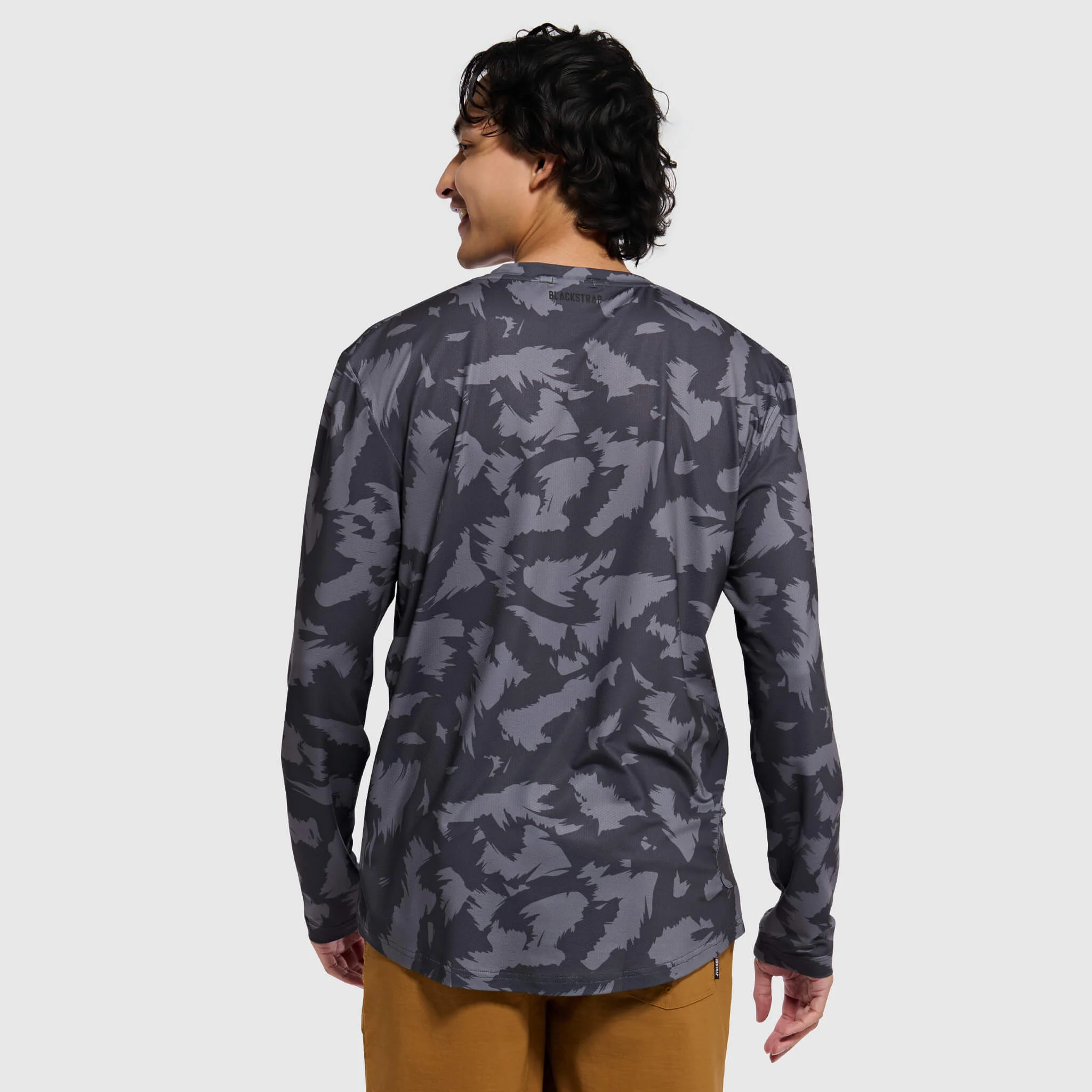 Men's Voyage Long Sleeve Trail Shirt - Image 9