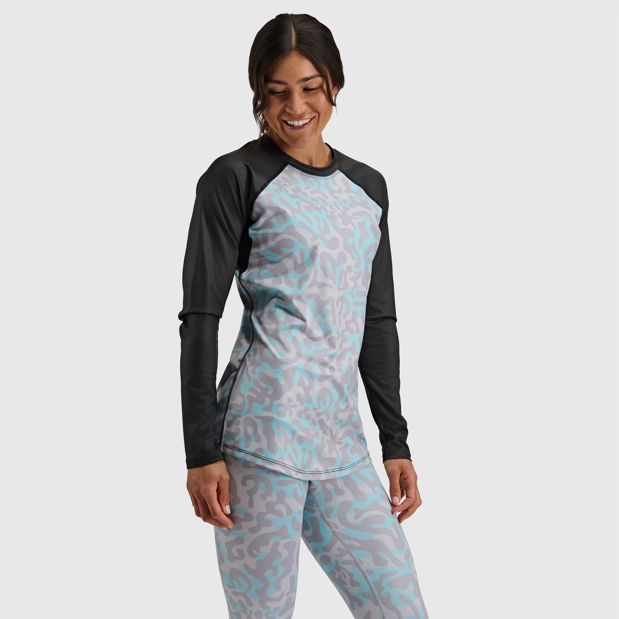 Women's Skyliner All-Season Base Layer Crewneck - Image 9